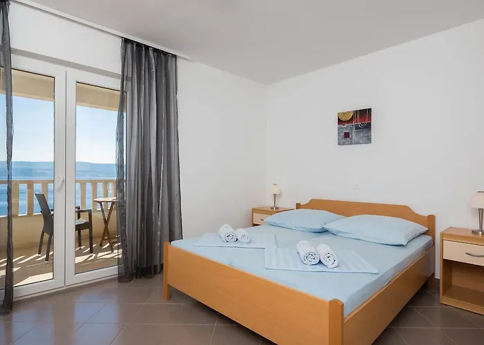 Beachfront Lara Apartamento Omiš