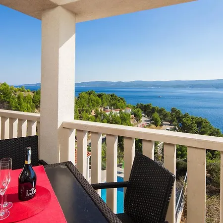 Beachfront Lara Apartament Omiš